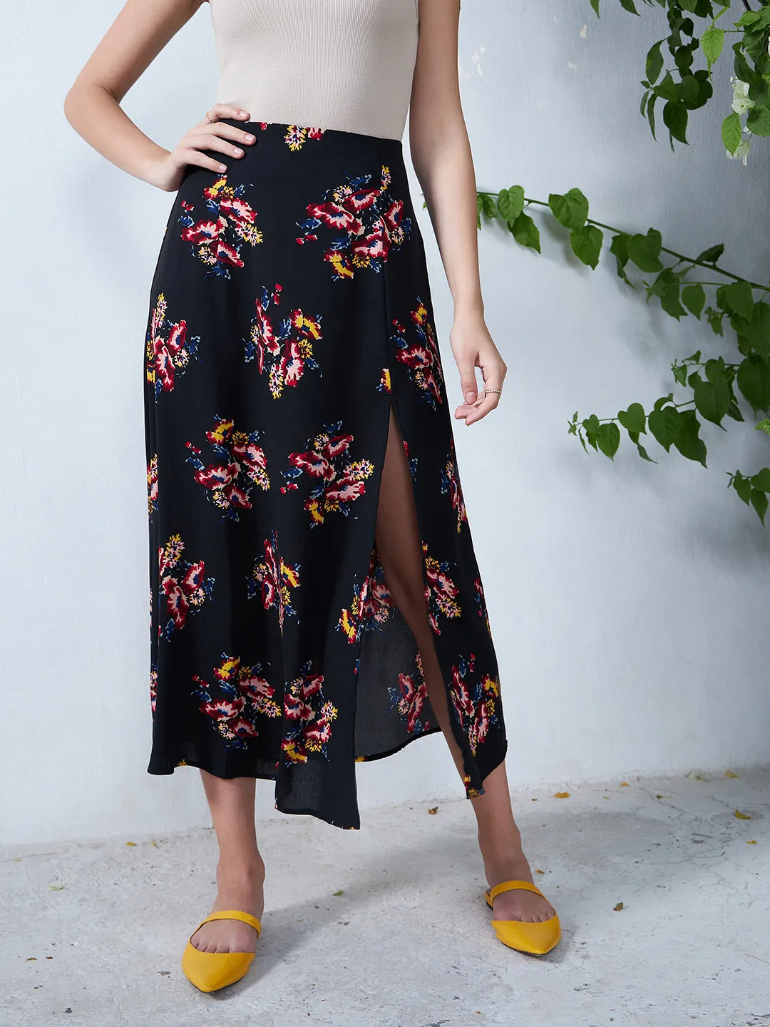 Berrylush Women Black & Orange Floral Printed Thigh-High Slit Flared A-Line Midi Skirt