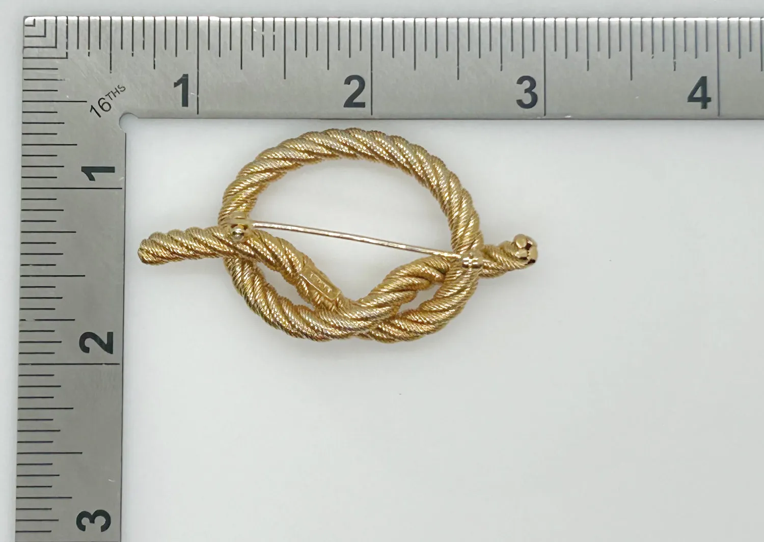 Classic Vintage Golden Knot Brooch