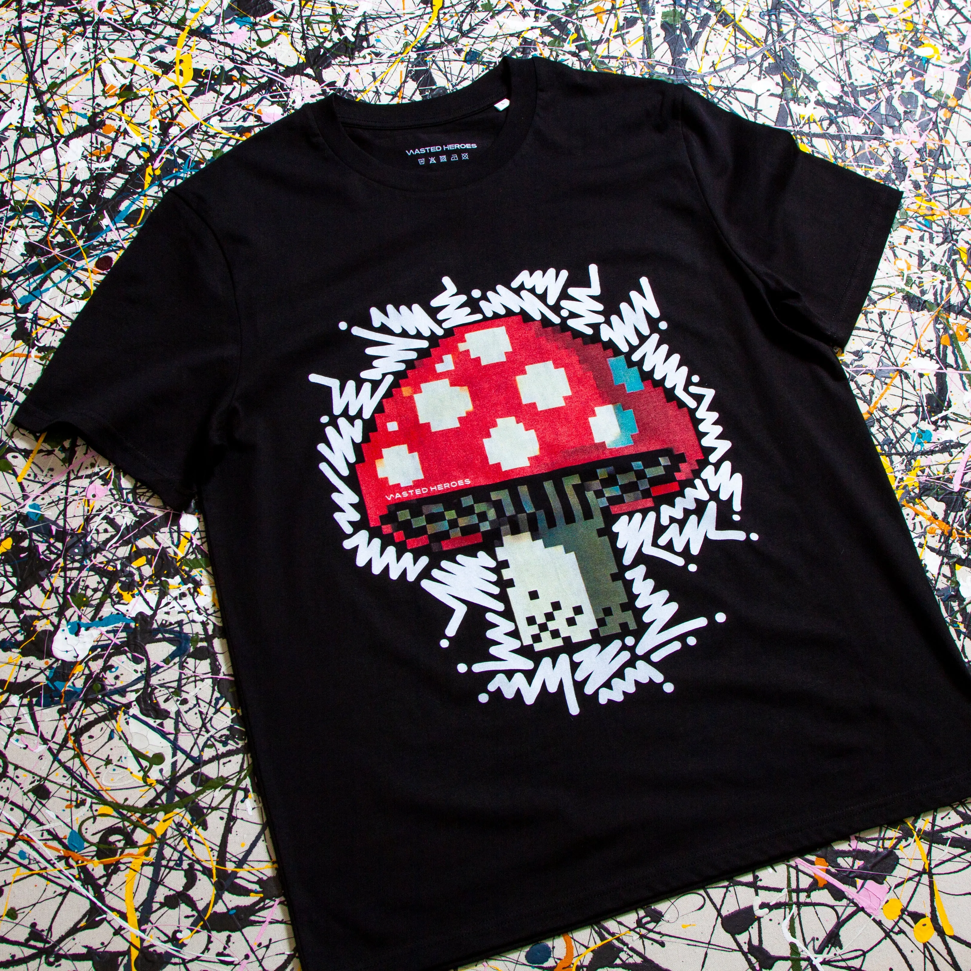 Doodle Pixel Shroom Back Print - Tshirt - Black