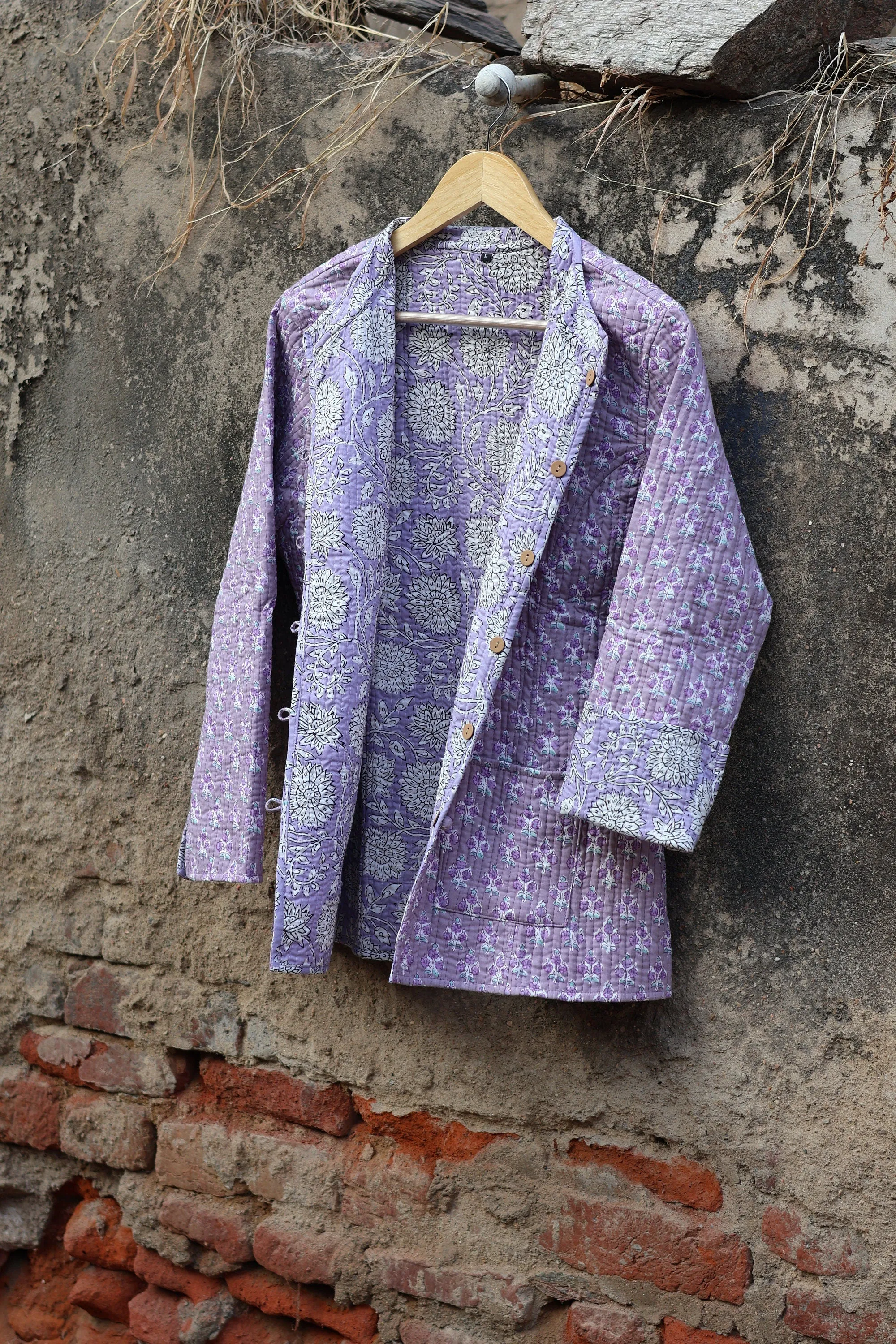 Indian Handmade Quilted Kantha Cotton Fabric Jacket Stylish Purple & White Floral Women's Coat, Reversible Waistcoat for Her