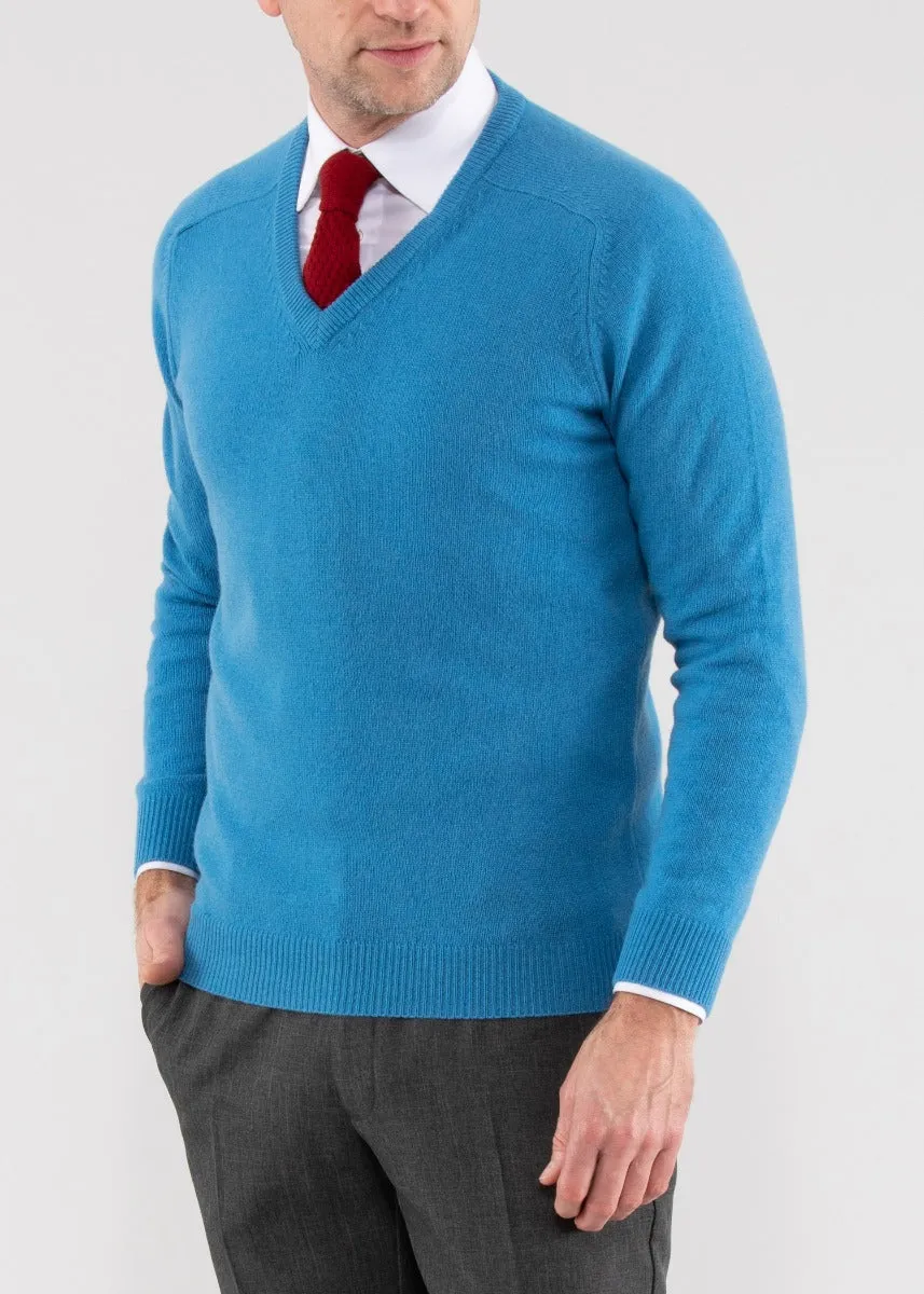 Men's Lambswool Vee Neck Jumper in Cyan - Regular Fit