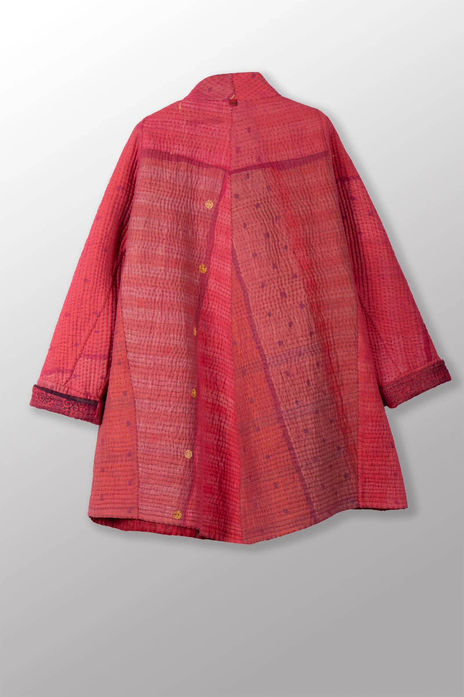 QUILTED OVER DYE COTTON KANTHA FUNNEL COLLAR COAT - oq5312-cred003a -