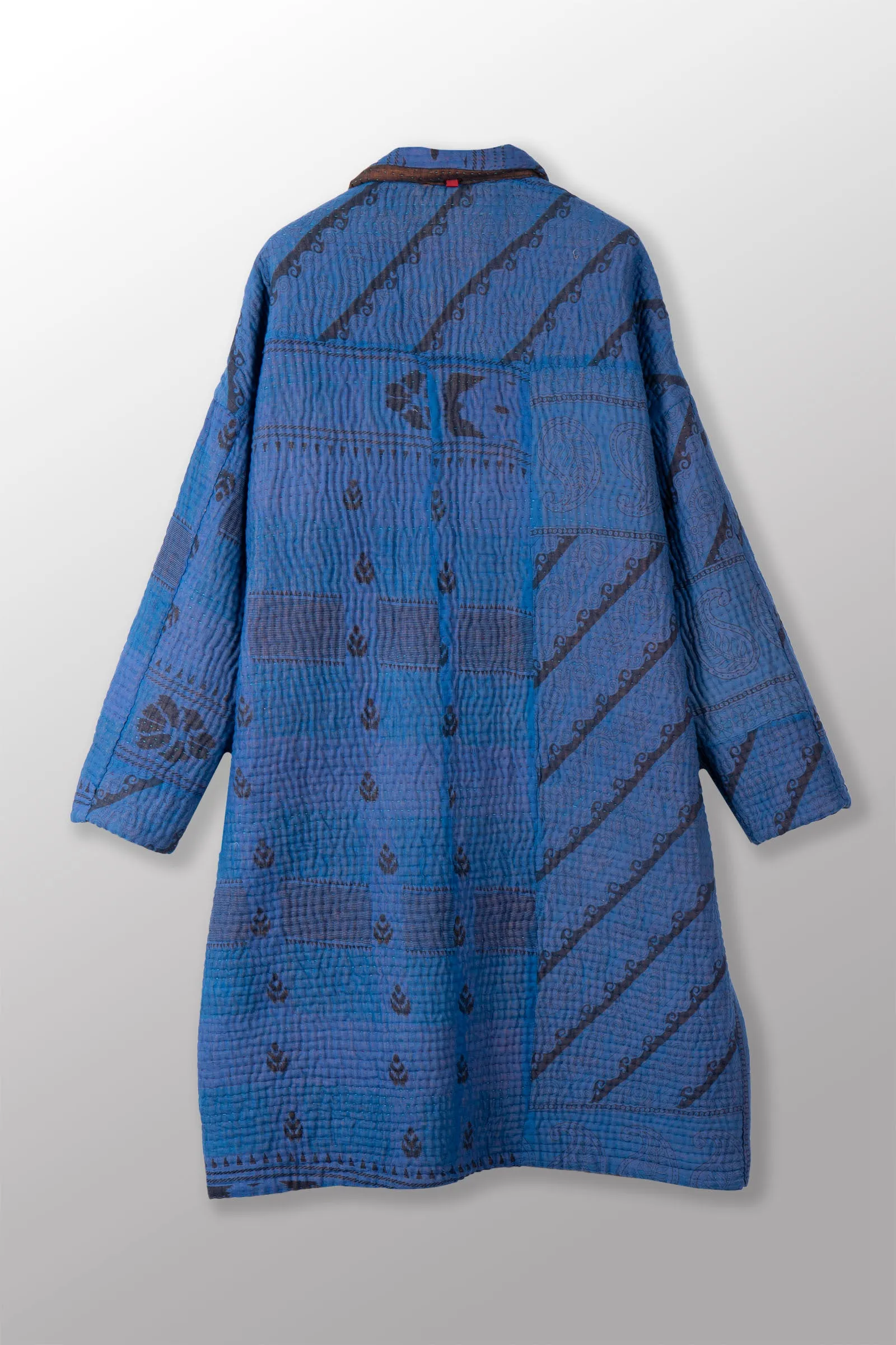 QUILTED OVER DYE COTTON KANTHA OVERSIZED MEDIUM COAT - oq5331-cblu003a -