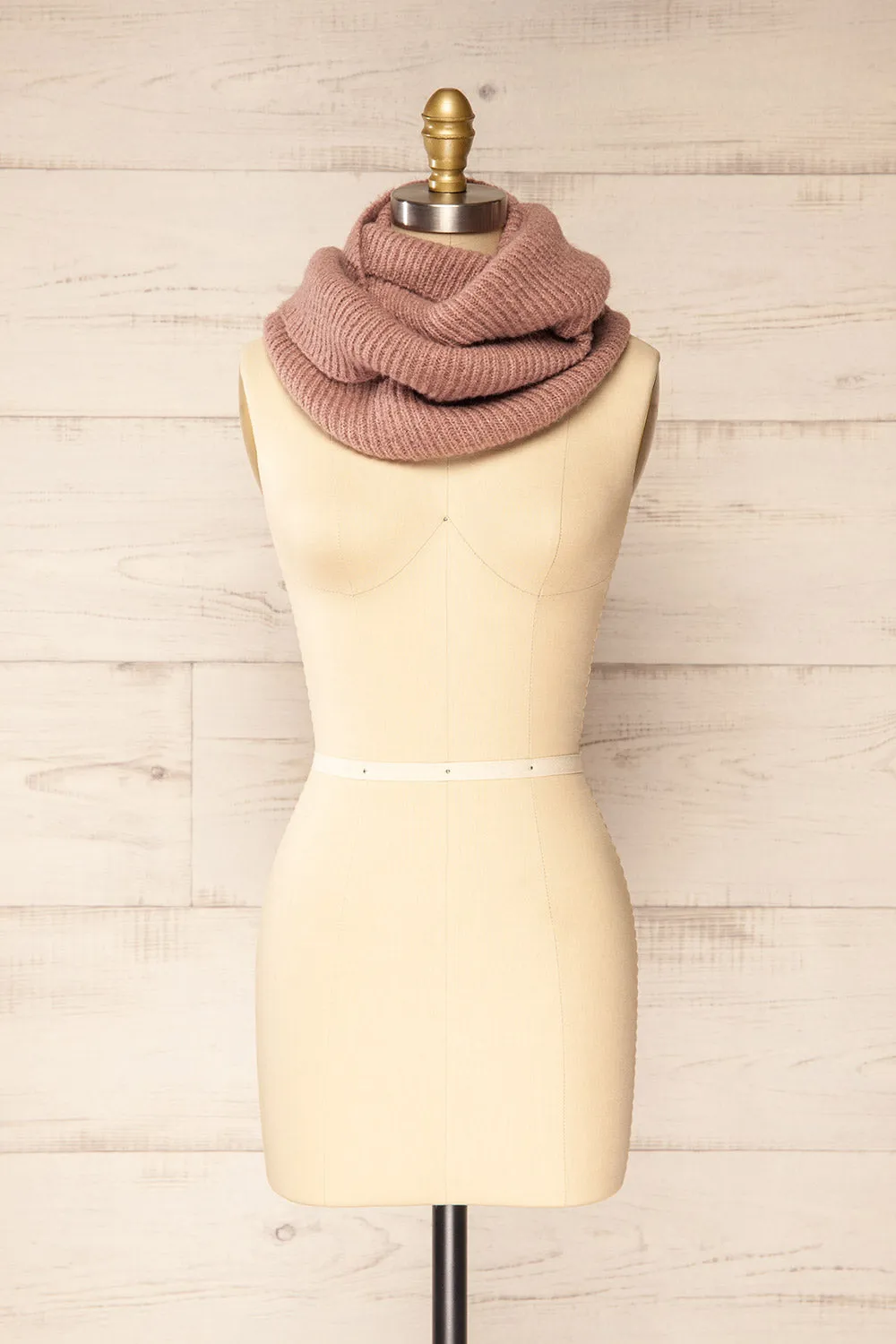 Saguenay Mauve | Ribbed Knit Infinity Scarf