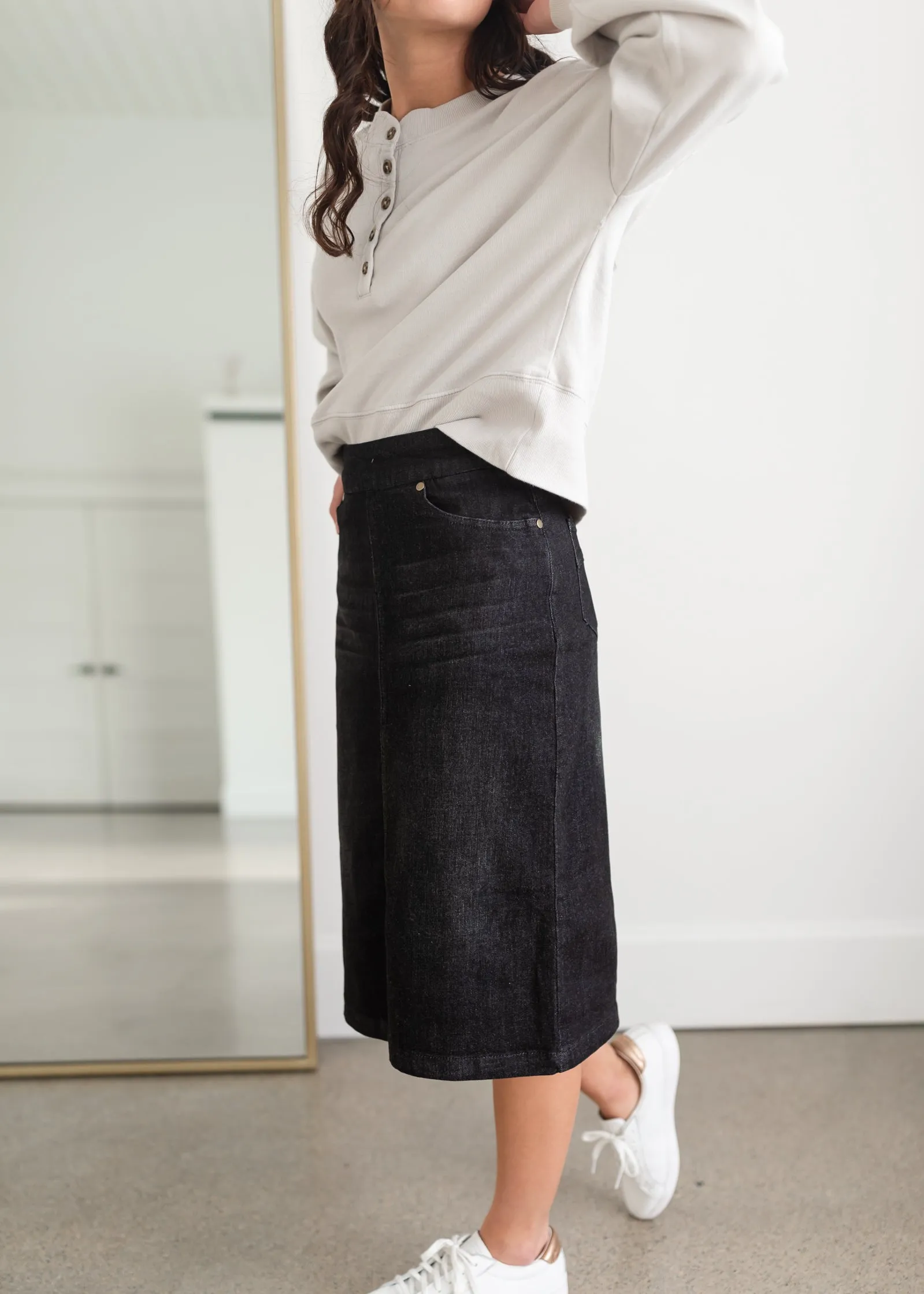 Sandra Black Midi Skirt - FINAL SALE