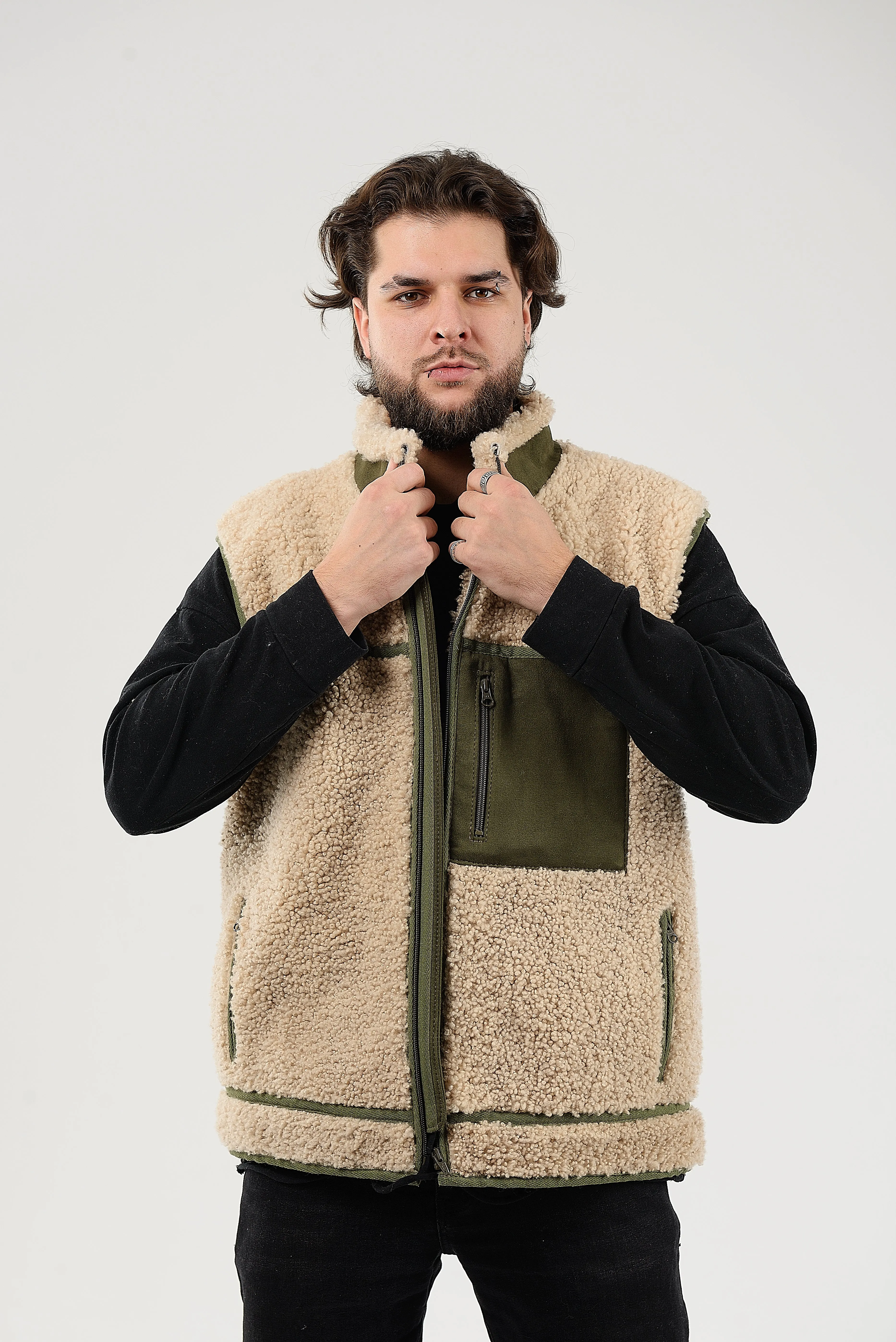 Sheepskin Vest, Collar-Exposed Wool Seams,Beige-green Lightweight And Warm Sleeveless Jacket,Sustainable Clothing,Zipper Closure And Pockets