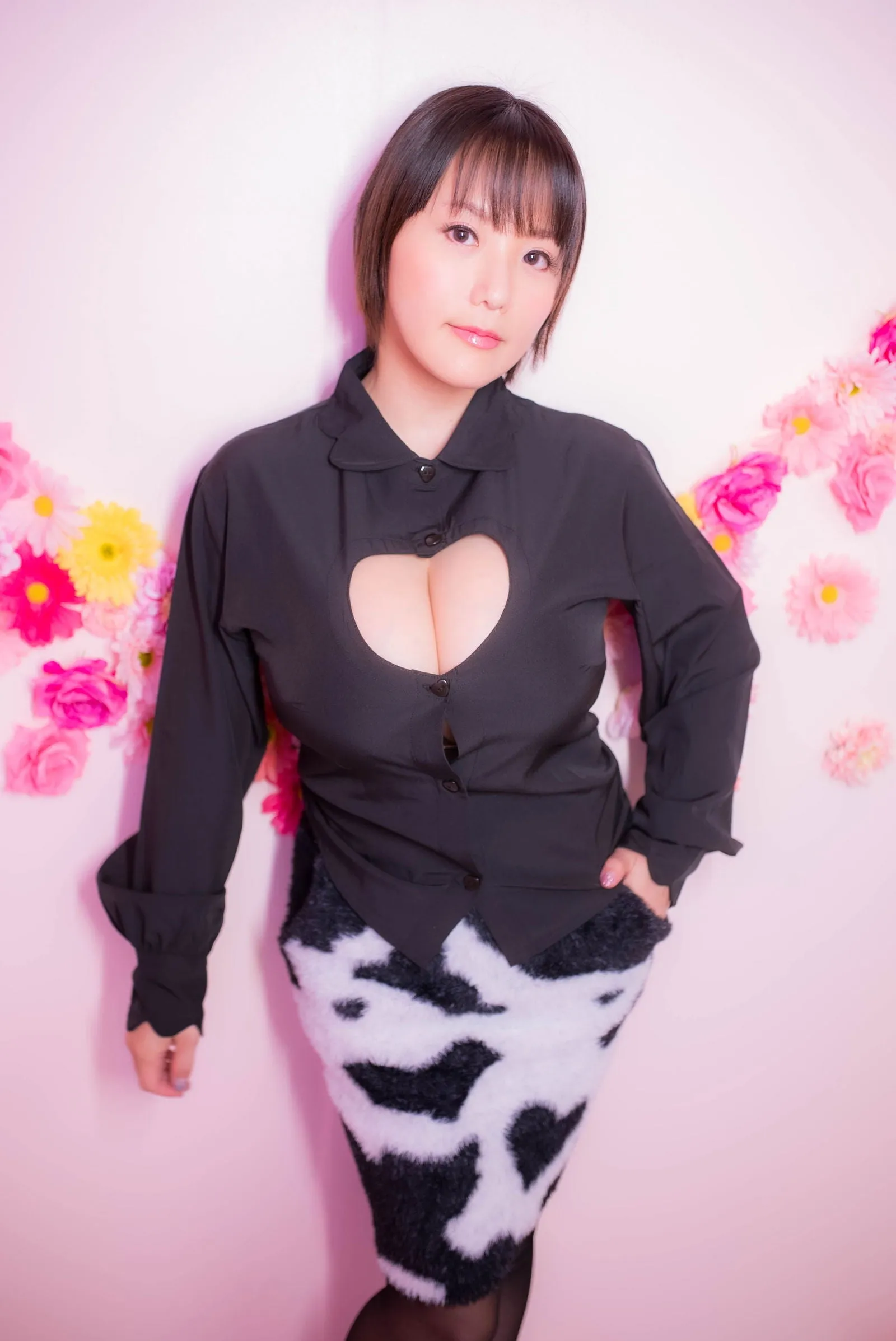 Shibuya's Cow Skirt (Black)