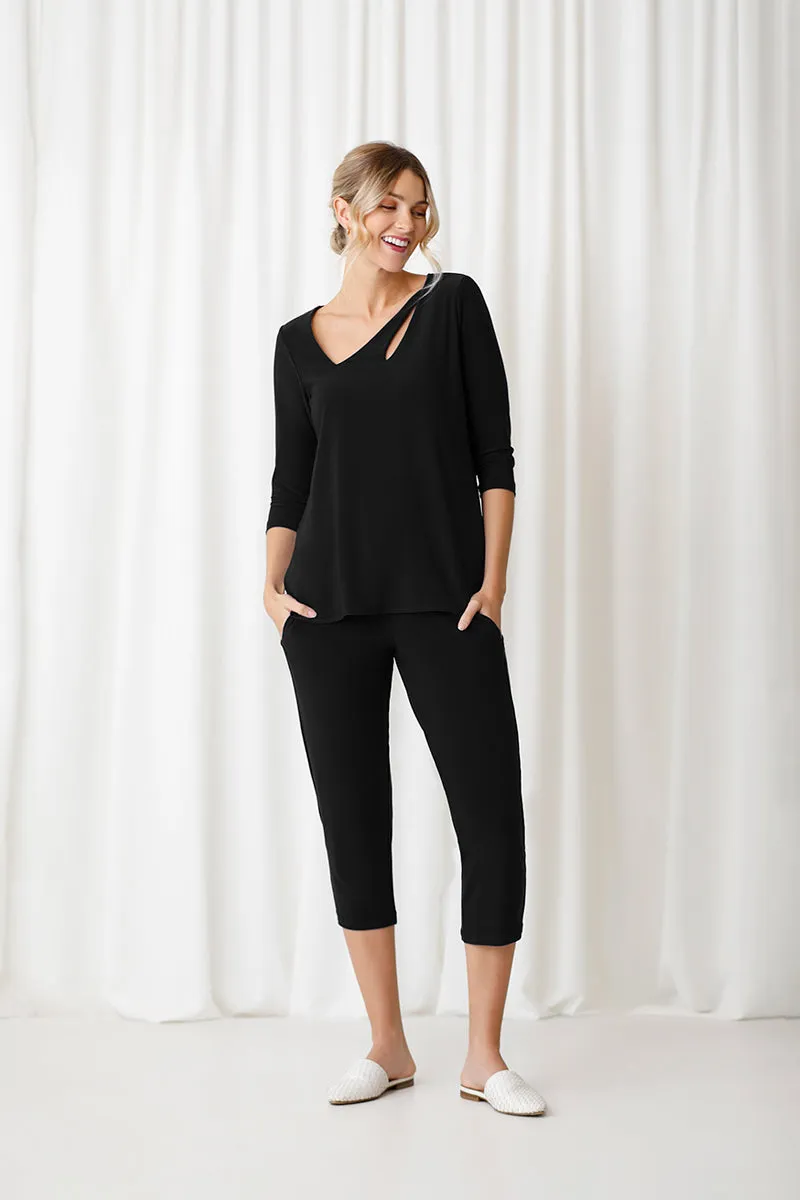 Slant Keyhole Top | Black