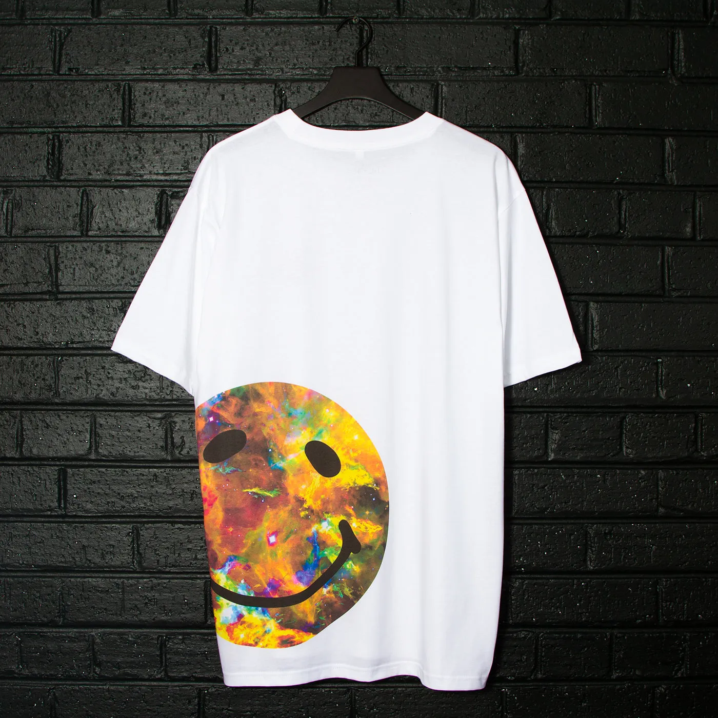 Spaced Side Smiley - Tshirt - White