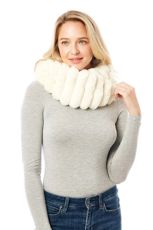 Women's Soft Faux Fur Infinity Scarf